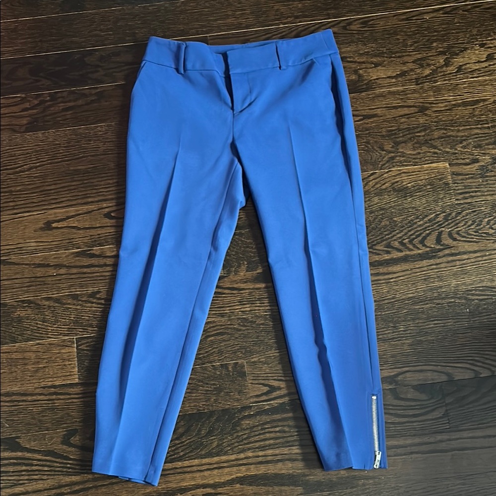 Roz & Ali Blue Cropped Pants Tailored Fit